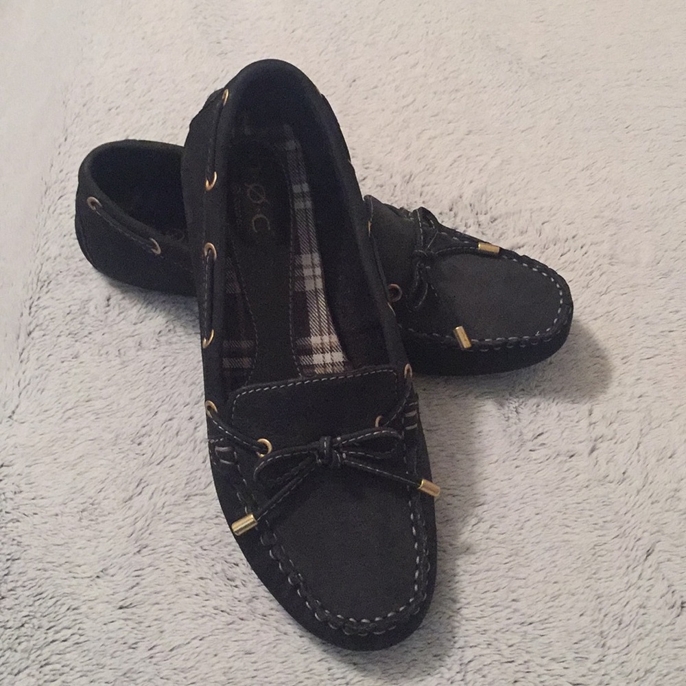 Born black loafers